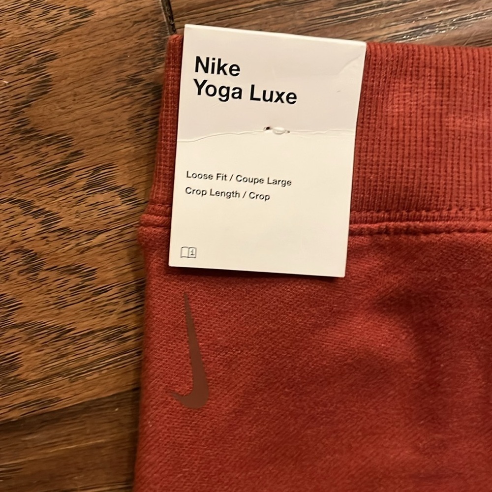 Nike Yoga Luxe Women's Cropped Fleece Pants Size M - Picture 5 of 8